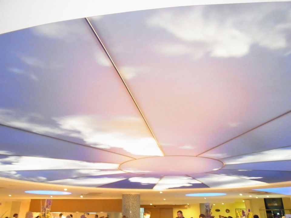 Deckenbeleuchtung mit led blue waters club in side sorgun ...