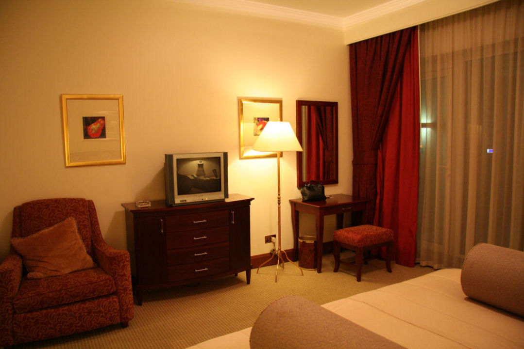 "Taj Palace Dubai, Two Bedroom Suite" Jood Palace Hotel Dubai (Dubai