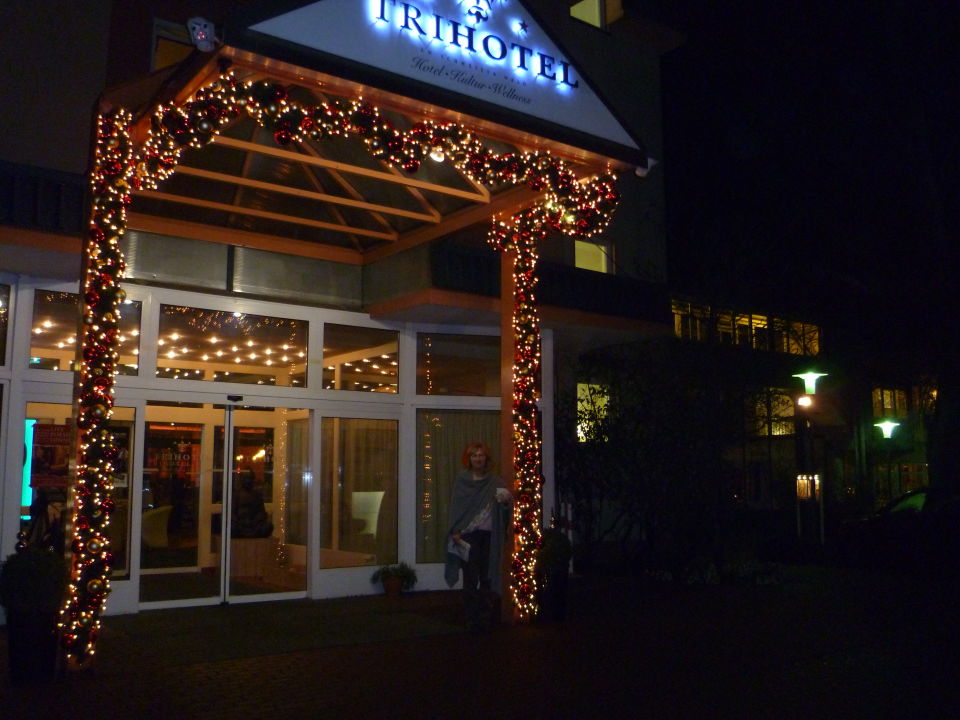 "Außenansicht" Trihotel Rostock (Rostock) • HolidayCheck (MecklenburgVorpommern Deutschland)