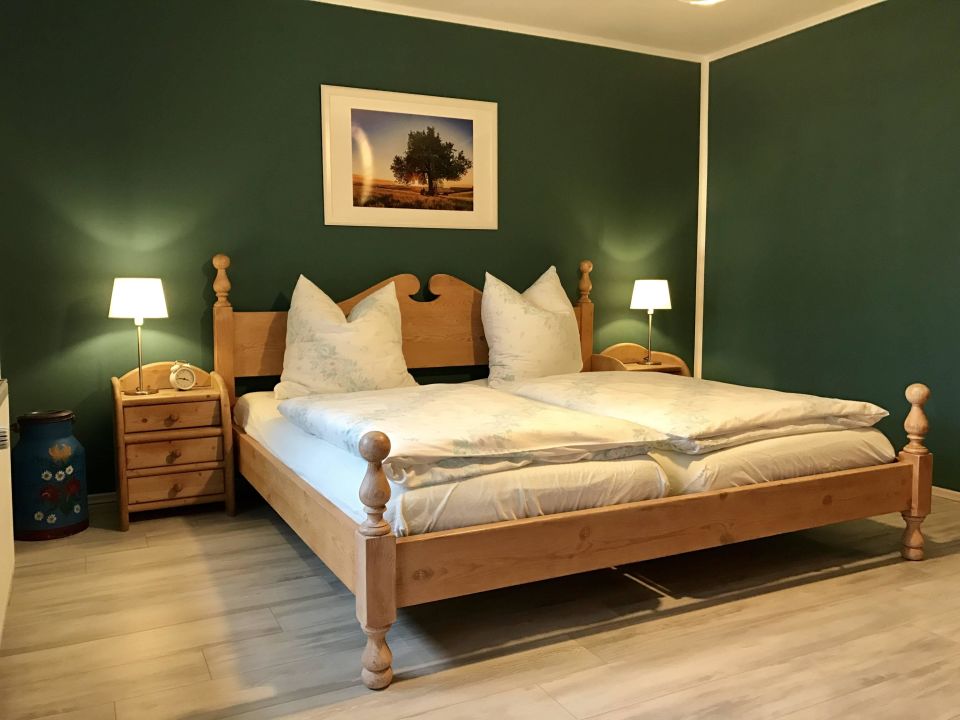 "Schlafzimmer" Ferienhaus Eitel (Spalt) • HolidayCheck ...