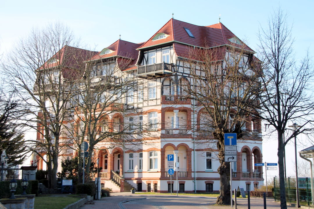 "Außenansicht" Hotel Schloss am Meer (Kühlungsborn