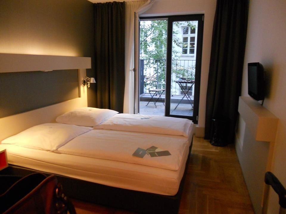"StandardZimmer mit Balkon" Hotel AMANO (BerlinMitte) • HolidayCheck