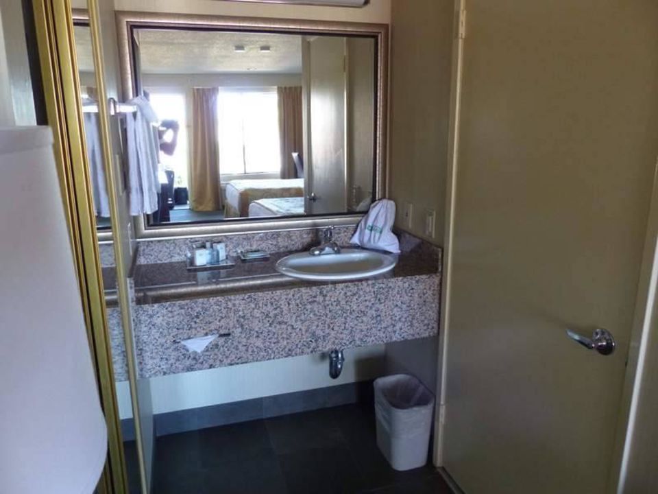 Waschbecken Ins Zimmer Integriert Hotel Wyndham Garden San Diego