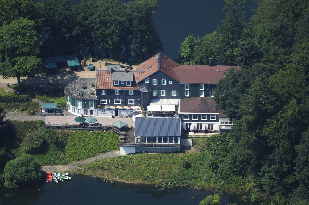 "Haus Hammerstein mit Blick aufs Wasser" Haus Hammerstein (Hückeswagen