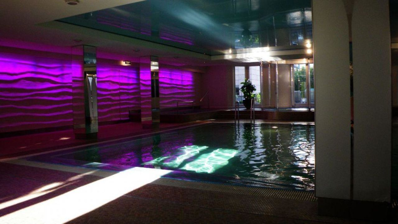 "Pool" Grand Elysée Hotel Hamburg (Hamburg) • HolidayCheck (Hamburg