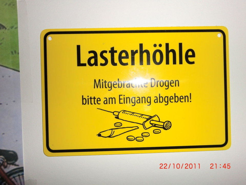 "Schild" Bikerhotel Das Gutshaus (Alt Tellin ...