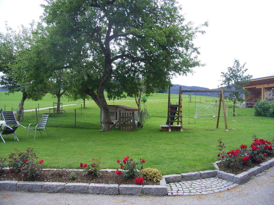 "Spielplatz mit Fussball-Ecke" Bauernhof Stoaberer (Henndorf am