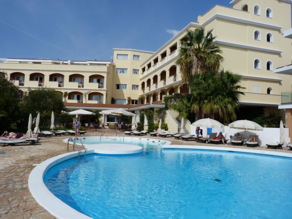 au-enansicht-gabbiano-azzurro-hotel-suites-golfo-aranci