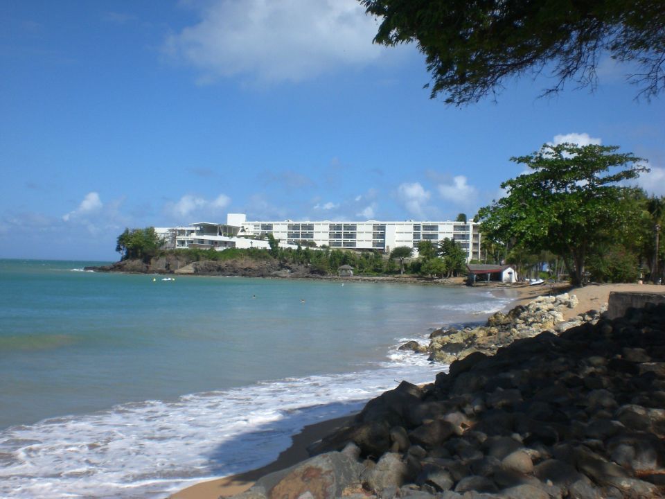 "Blick zum Haupthaus" Langley Resort Hotel Fort Royal (Deshaies) • HolidayCheck (Guadeloupe