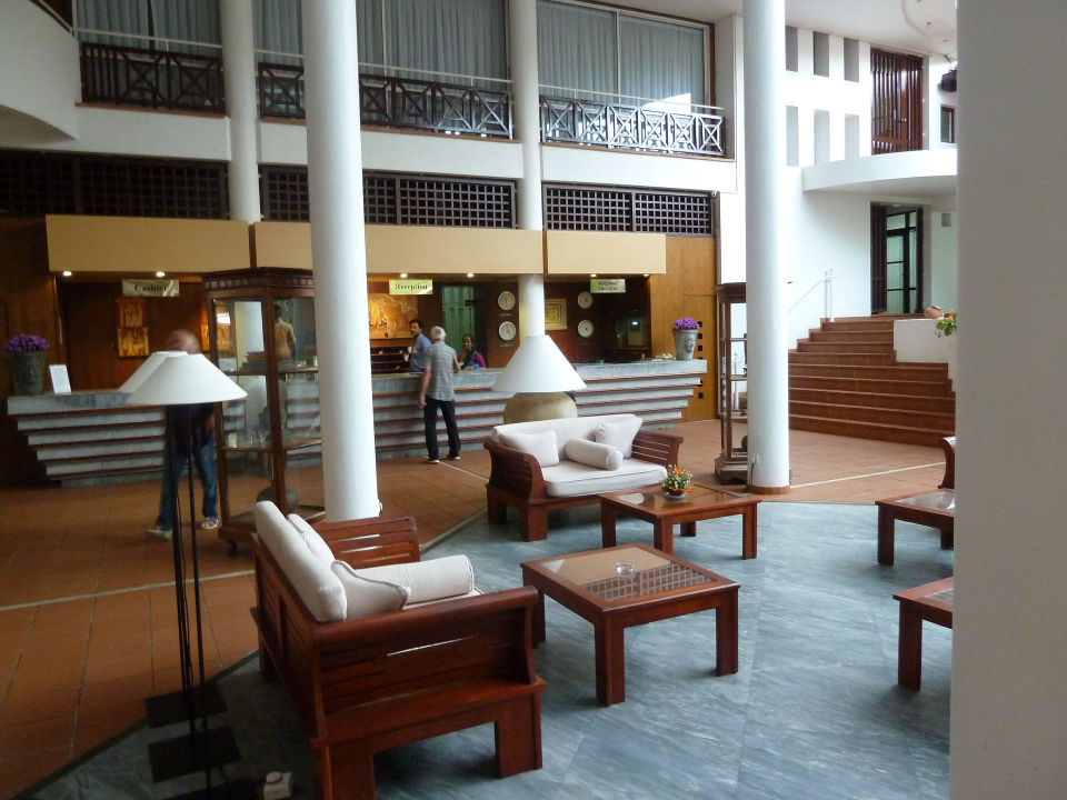 Lobby und Rezeption Hotel Lanka Princess (Aluthgama)