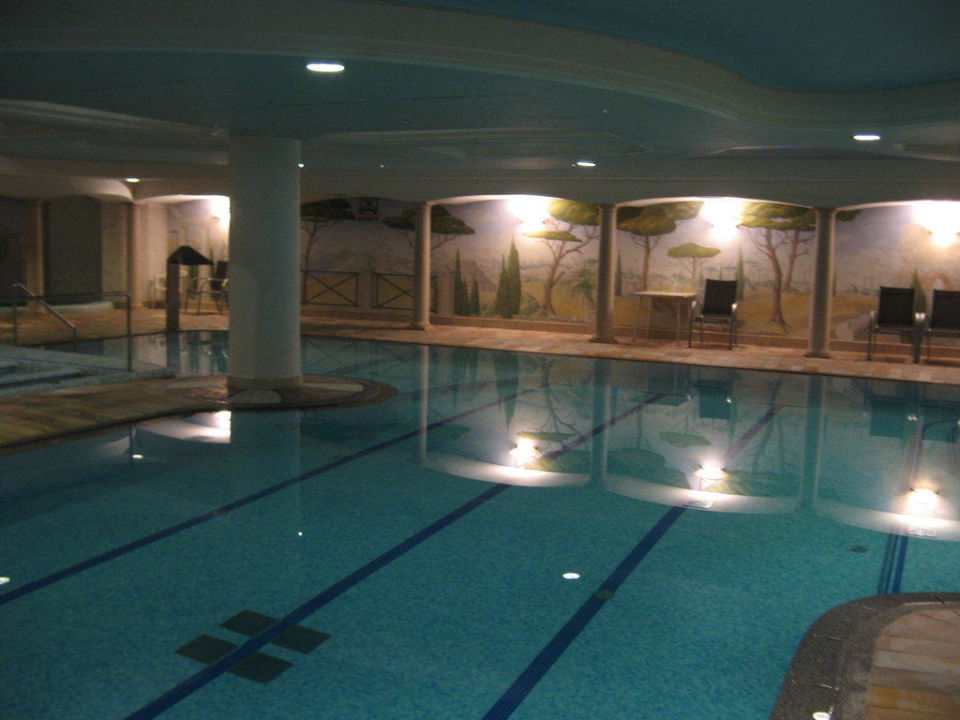 "Großer Pool im Keller" Hotel Ideal Park (Laives / Leifers