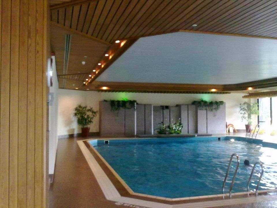 "Pool" Bilderberg Bellevue Hotel Dresden (Dresden) • HolidayCheck