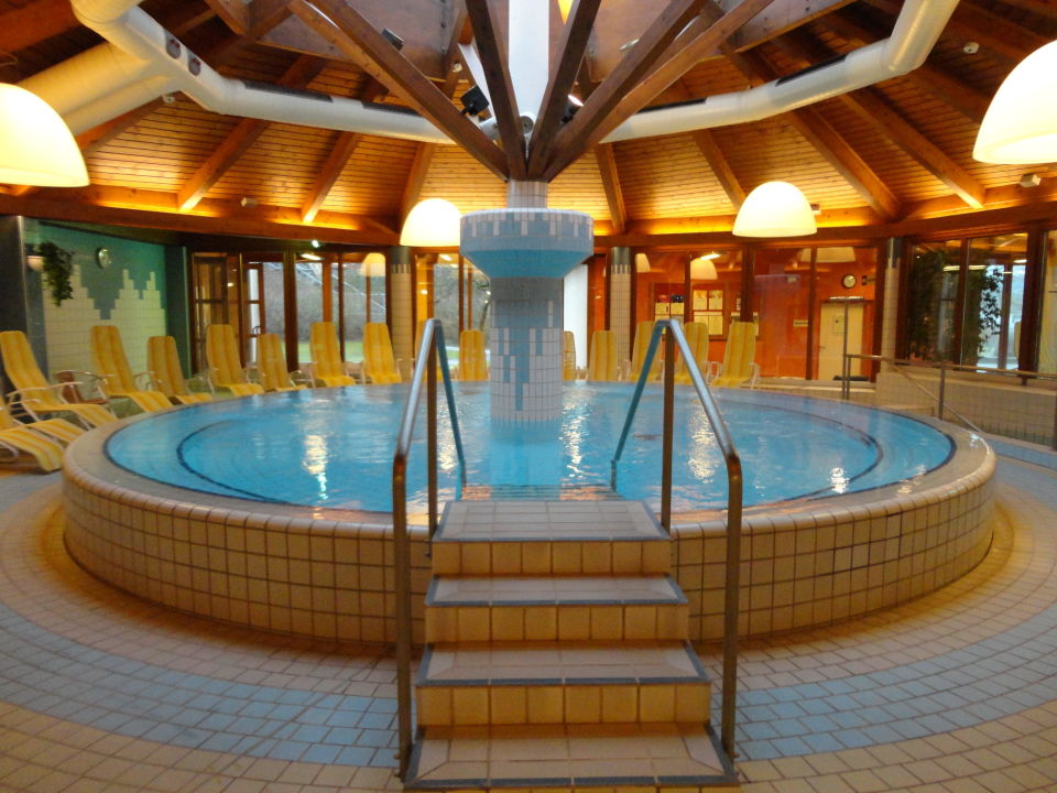 Thermalinnenpool In Der Heiltherme Bad Waltersdorf Quellenhotel Heiltherme Bad Waltersdorf