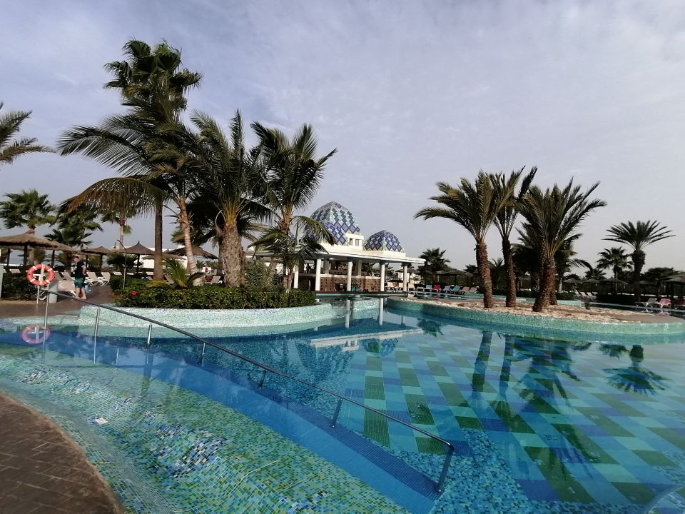 "Pool" Hotel Riu Karamboa (Rabil) • HolidayCheck (Boavista Island
