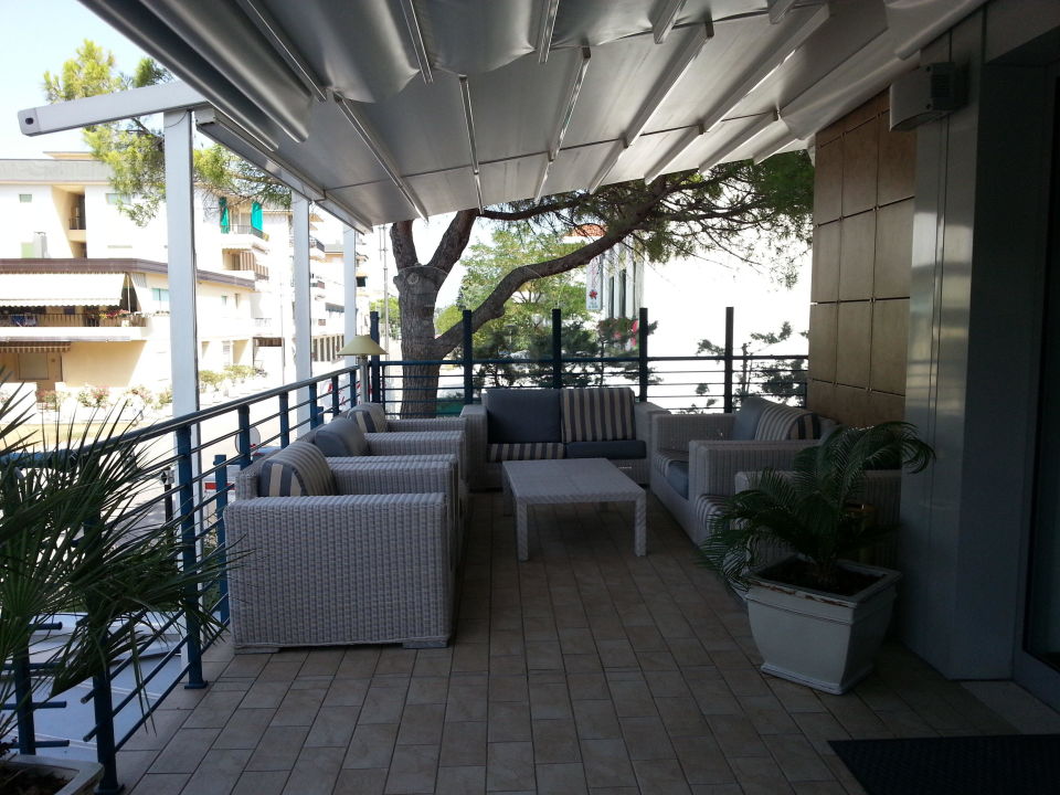 "Terrasse" Hotel Rialto (Grado) • HolidayCheck (Friaul Julisch Venetien
