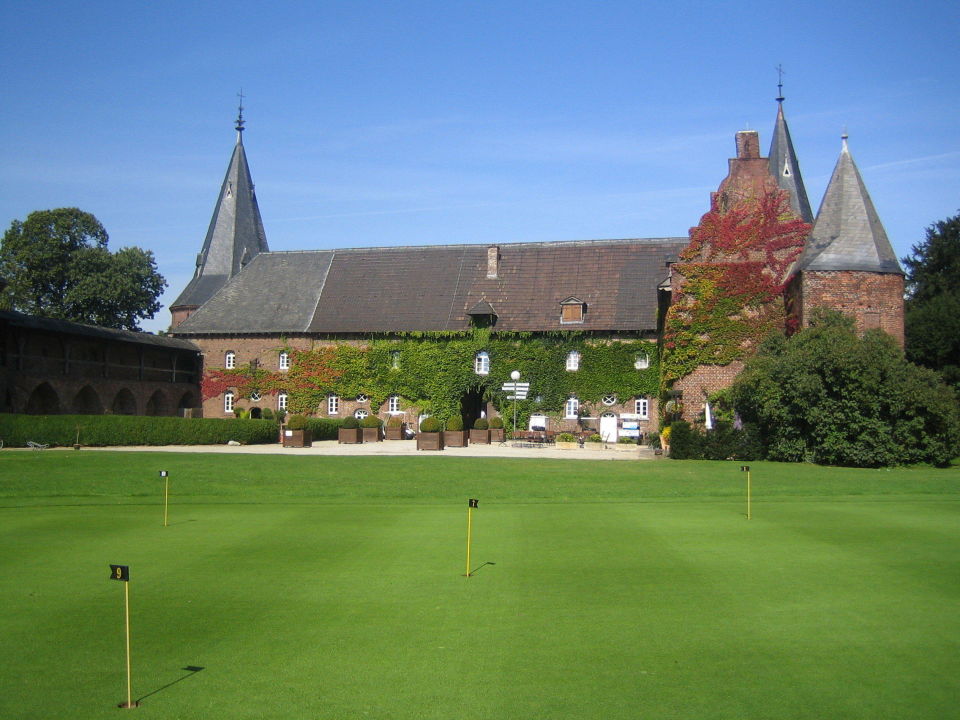  18 Loch Anlage des Golfclubs Schloss Haag  See Park 