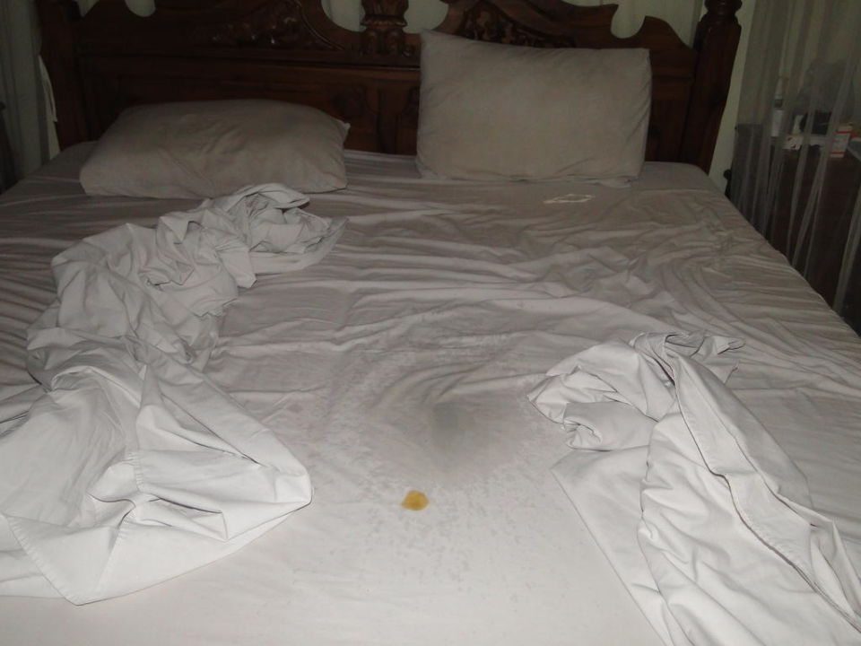 Wassereinbruch Durch Undichtes Dach Hotel Sari Beach Legian Holidaycheck Bali Indonesien