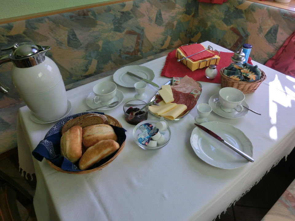 &quot;Gedeckter Frühstückstisch&quot; Pension Erholung (Sonneberg) • HolidayCheck