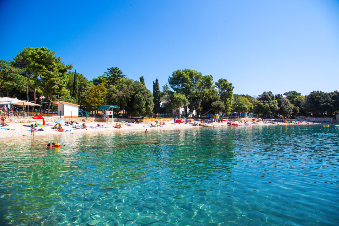 strand-centinera-resort-banjole-holidaycheck-istrien-kroatien