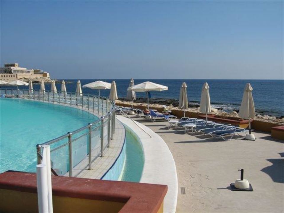 Beach Club St Julians Malta