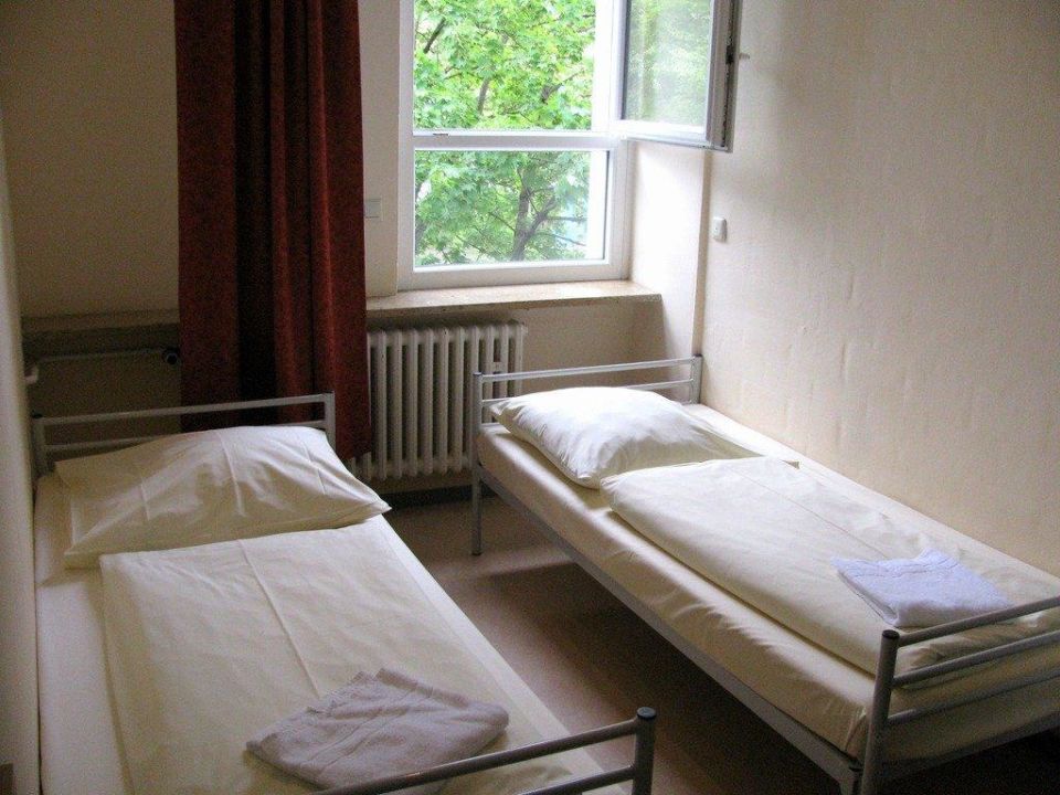 Bettwanzen Im Zimmer Hostel Haus International Munchen