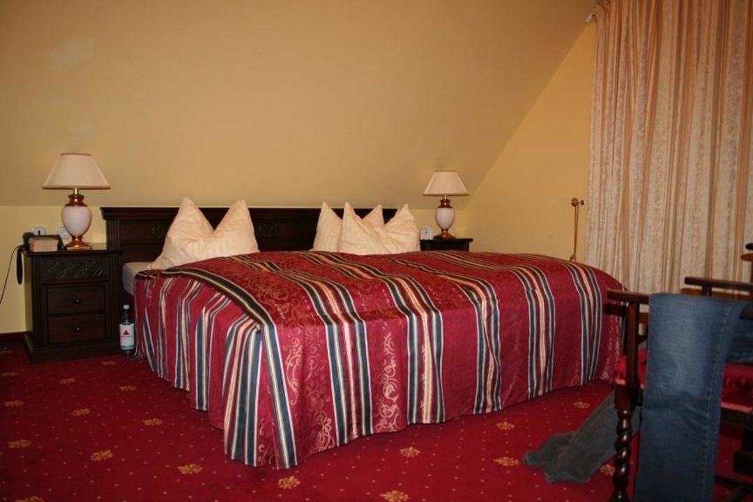 "Schlafzimmer" Schlosshotel Groß Plasten (Groß Plasten) • HolidayCheck