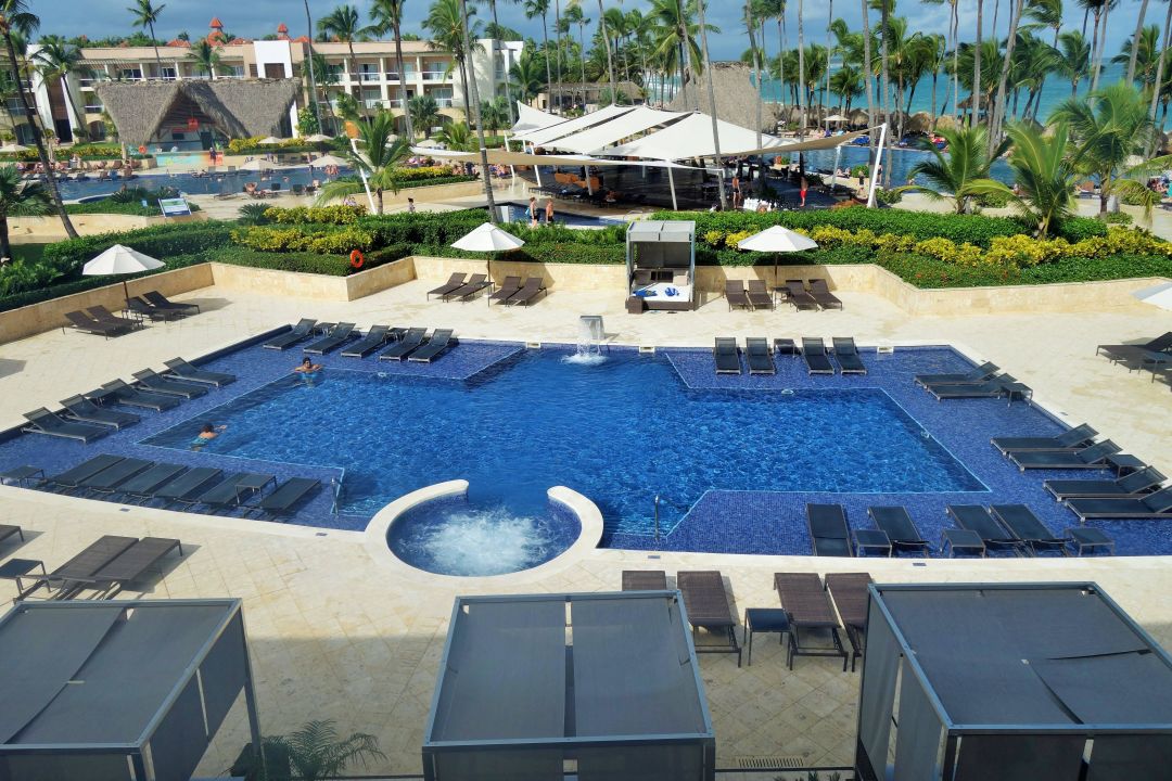 "Diamond Club Adult Only Pool" Royalton Punta Cana Resort & Casino