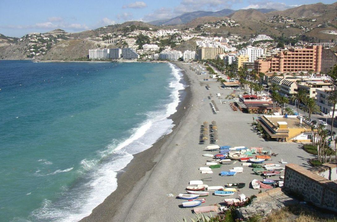 "Blick auf den Strand vor dem Hotel" Almuñecar Playa Spa ...