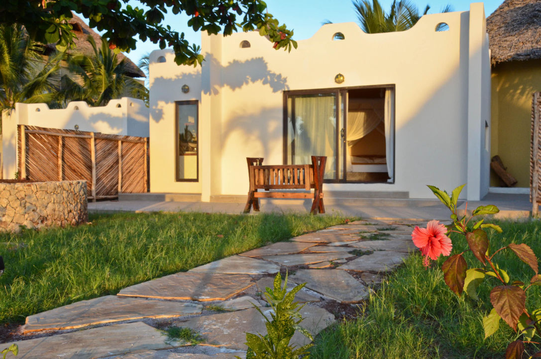 "Luxury Villa Retreat African style" Gold Zanzibar Beach House & Spa