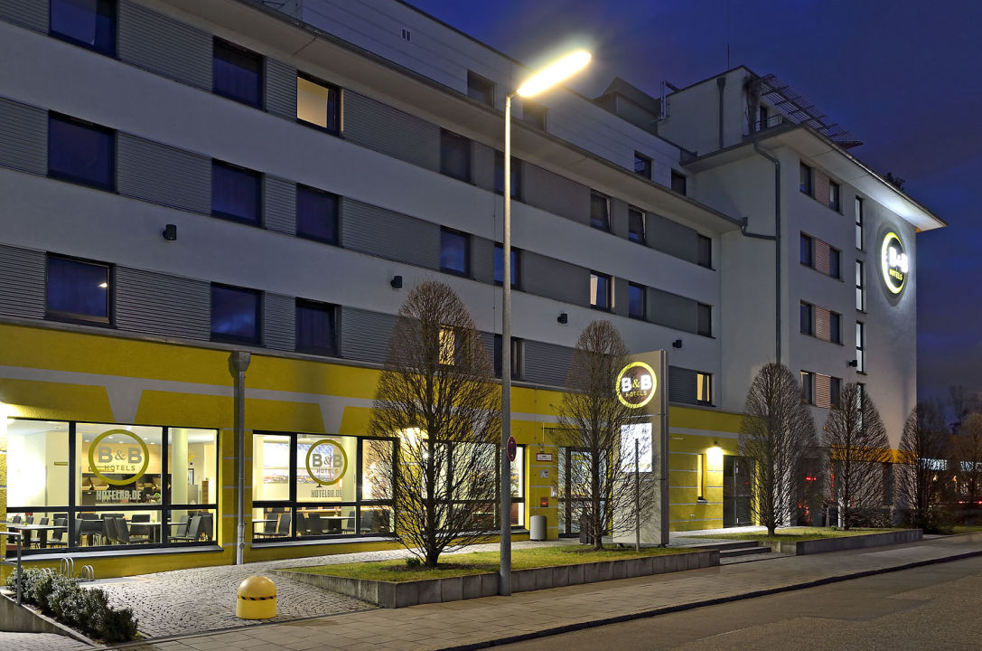 "Außenansicht" B&B Hotel München City-Nord (München) • HolidayCheck ...