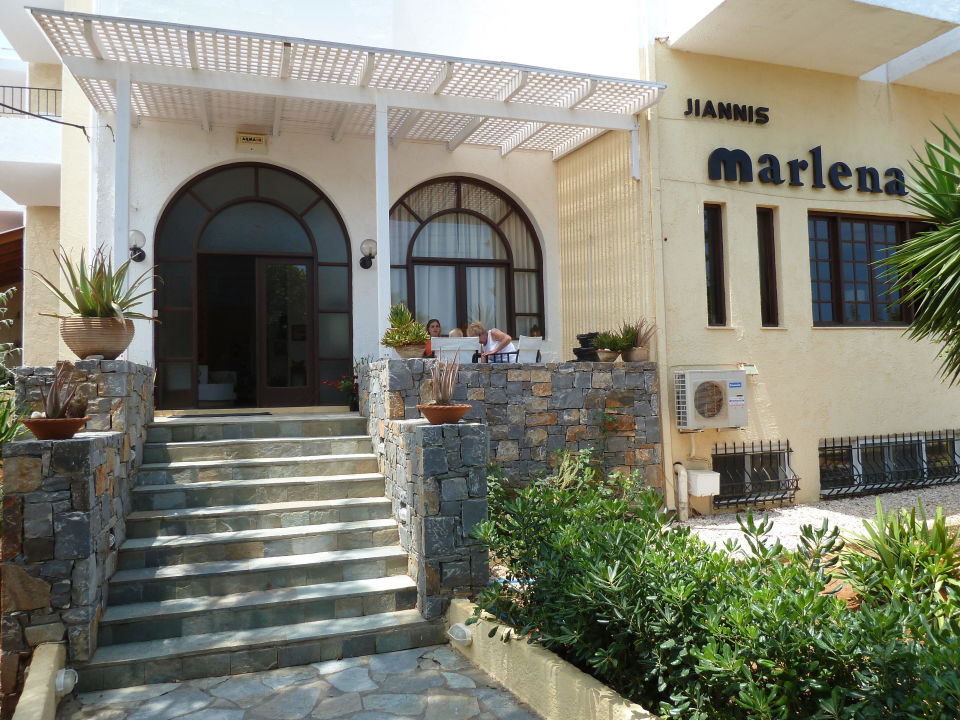 "Eingang" Hotel Marlena (Stalis) • HolidayCheck (Kreta ...