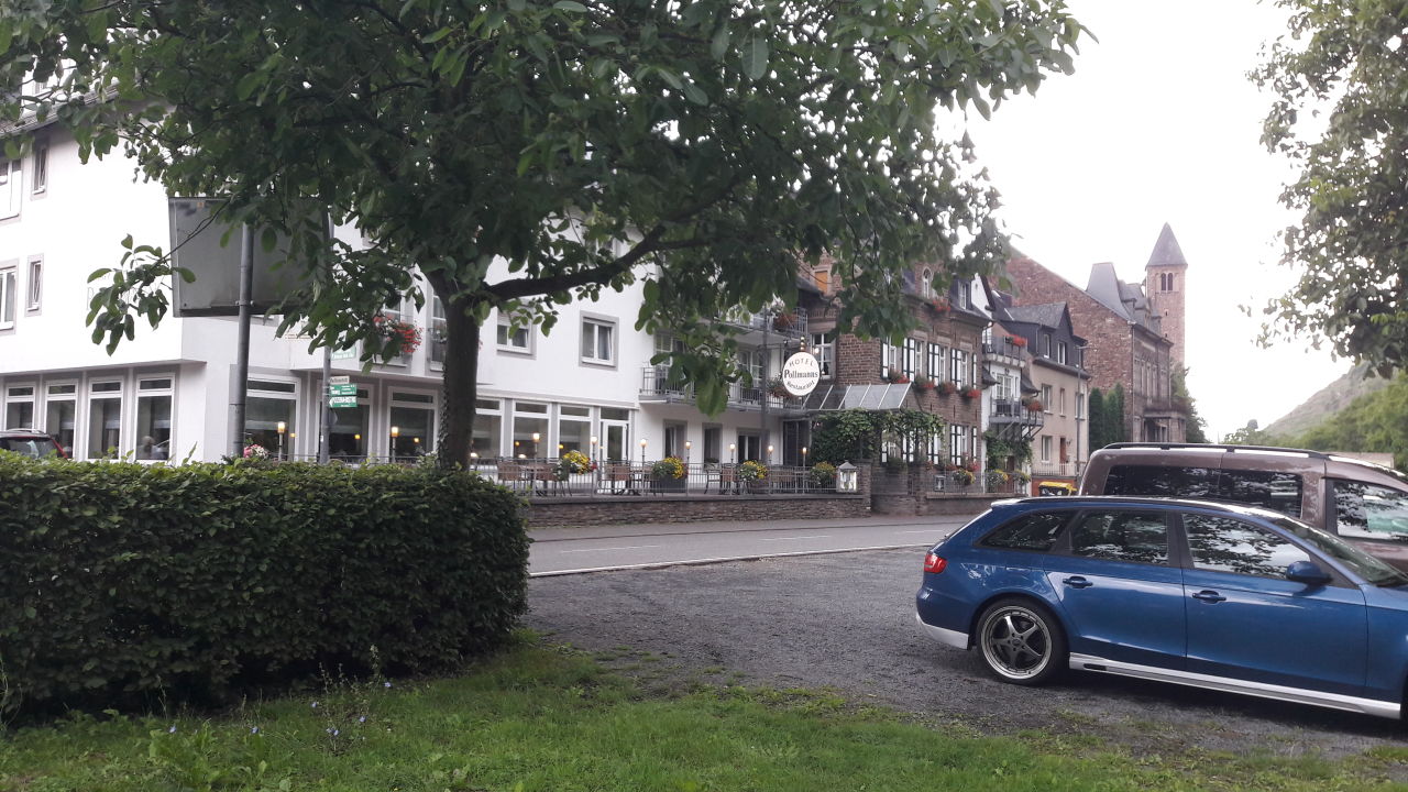 Hotel Pollmann In Ernst An Der Mosel