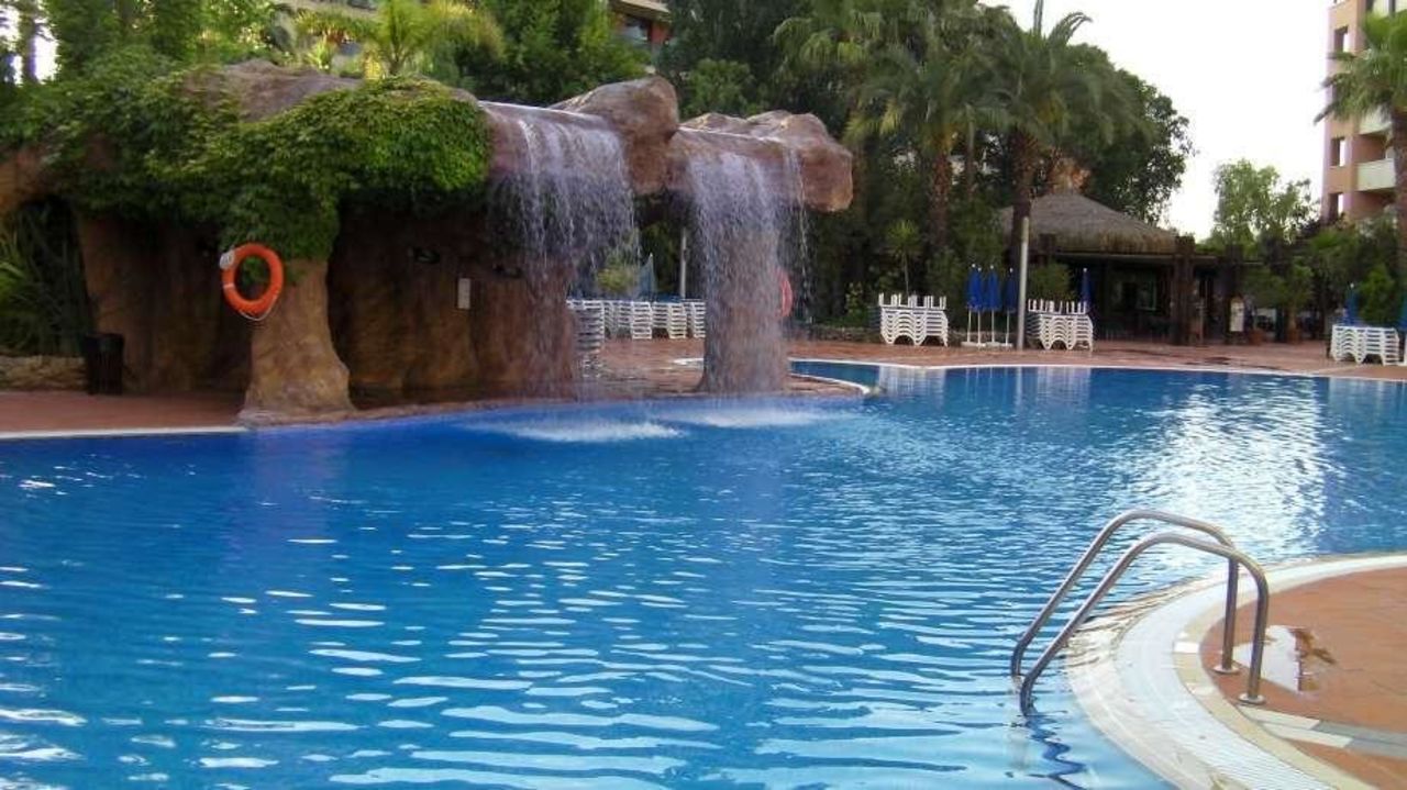 "Pool" Hotel H10 Salauris Palace (Salou) • HolidayCheck ...