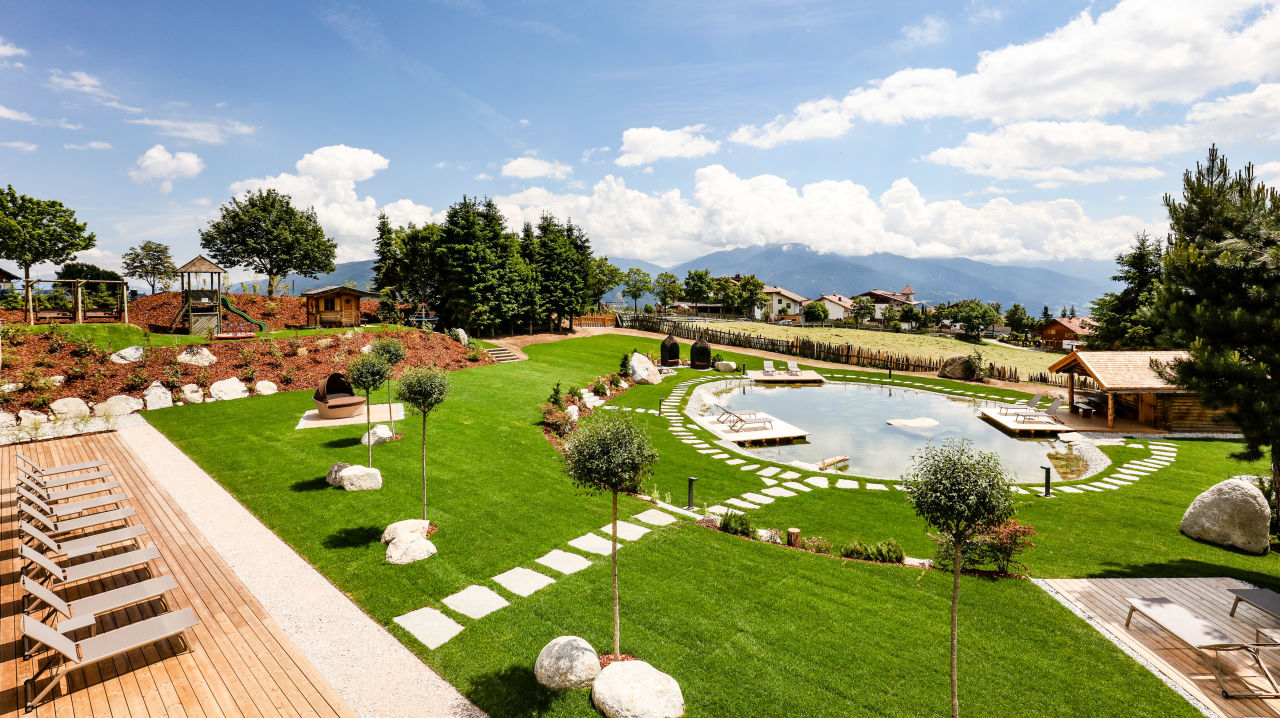 "Gartenanlage" Alpine Spa Resort Sonnenberg (Maranza / Meransen