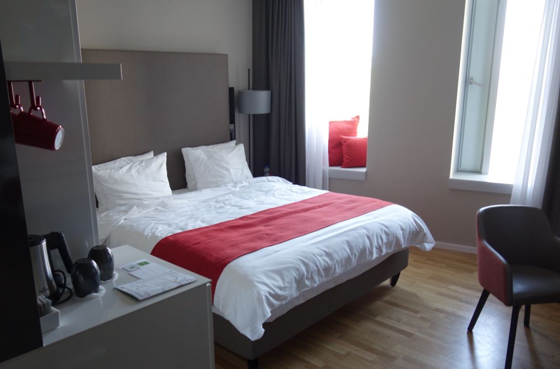 "Zimmer" Holiday Inn Hamburg - City Nord (Hamburg Nord ...