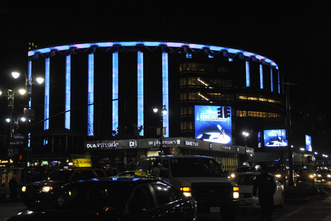 Unmittelbar Neben Madison Square Garden Stadion The New Yorker A