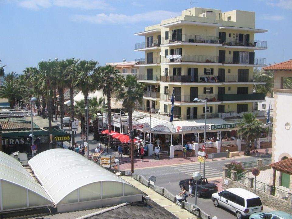Blick Aus Dem Fenster Direkt Aufs Deutsche Eck Coral Platja De