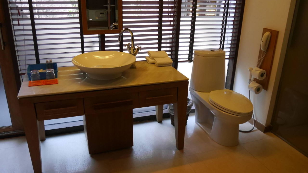 "Bad Waschtisch und WC" Sai Kaew Beach Resort (Koh Samet