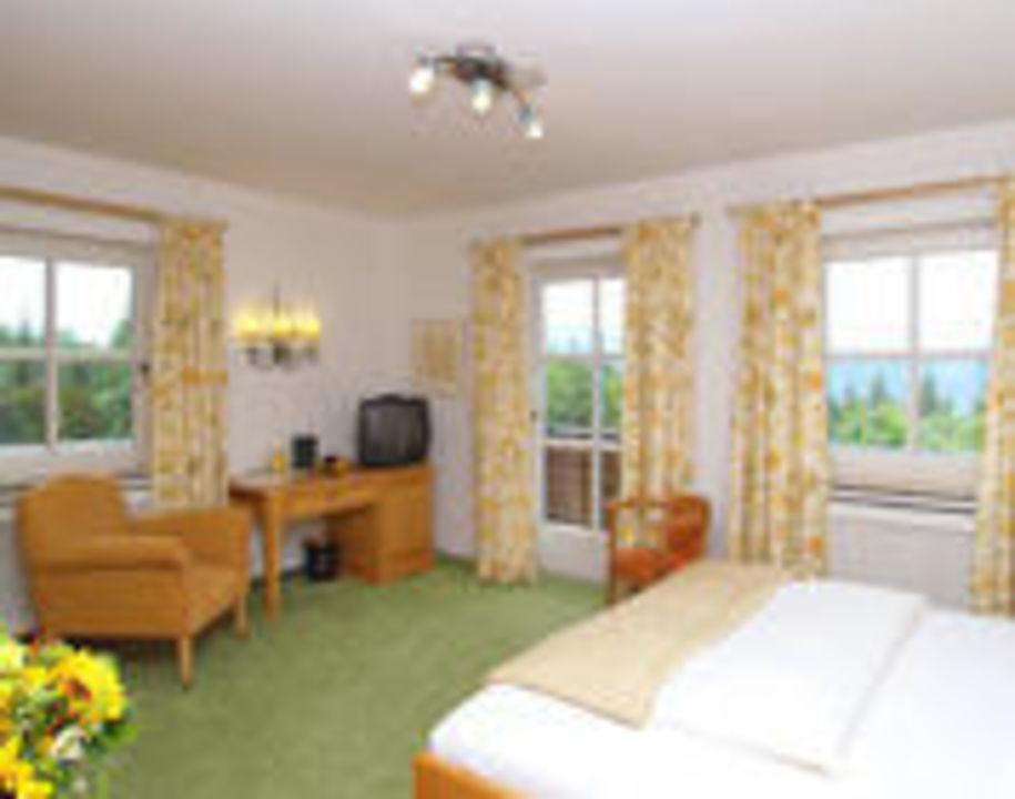 "Einzelzimmer Typ B mit Queensize-Bett" Kurhotel Vollererhof (Puch bei