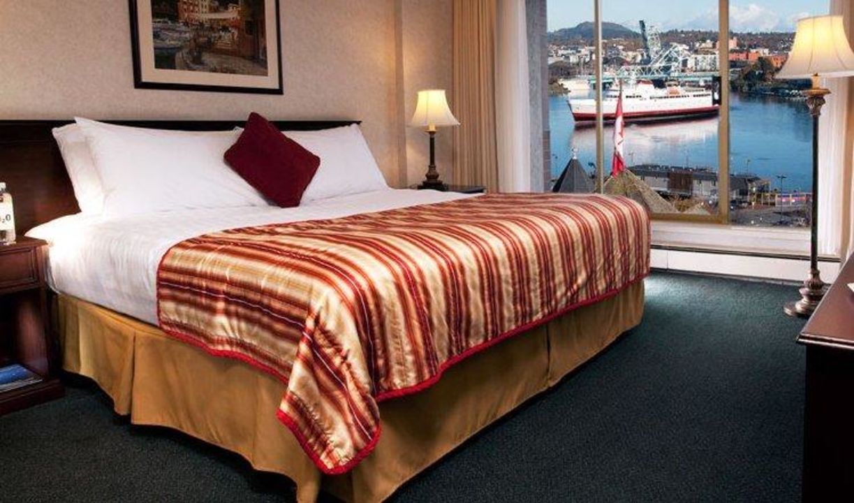 “King Bed” Harbour Towers Hotel & Suites (Victoria) • HolidayCheck (British Columbia | Kanada)