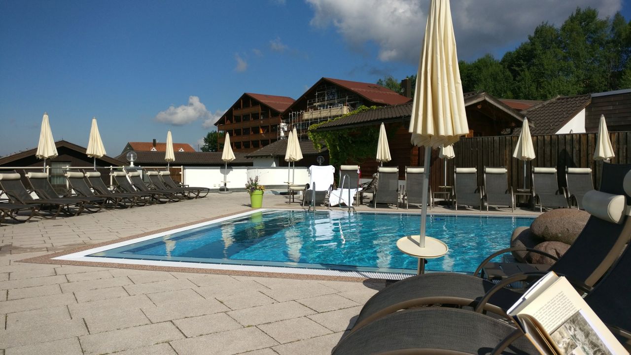 "Pool" Hotel Sonnenhof (Lam) • HolidayCheck (Bayern | Deutschland)