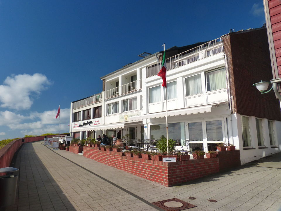 "Das Hotel "Meeresblick" Von Außen" Hotel Meeresblick (Helgoland ...