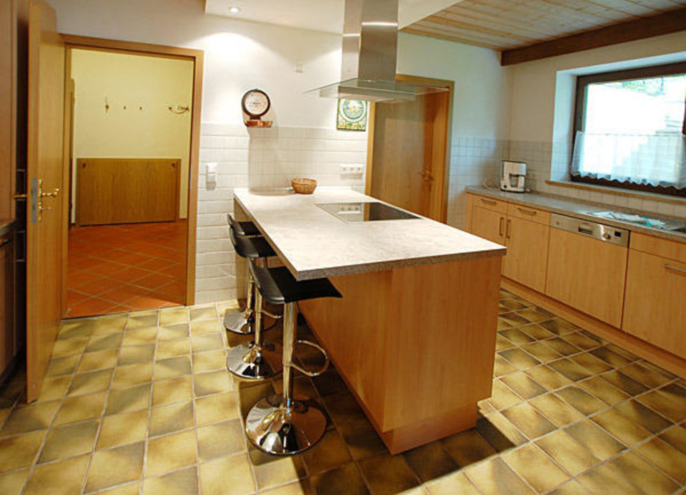 Kuche Mit Barhocker Kochinsel Ferienhaus Edelweiss Bischofswiesen Holidaycheck Bayern Deutschland