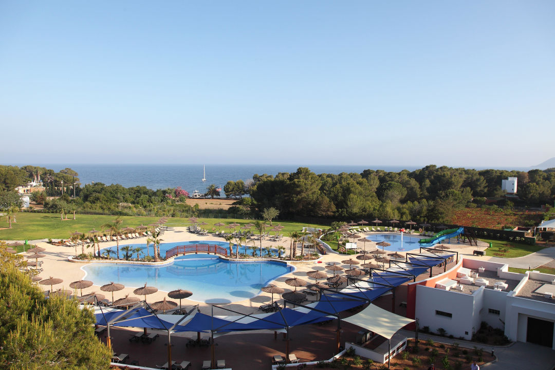 Club Magic Life Cala Pada Tui