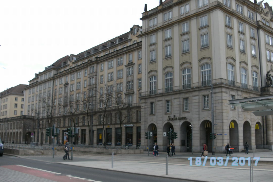 "Außenansicht" Star Inn Hotel Premium Dresden im Haus