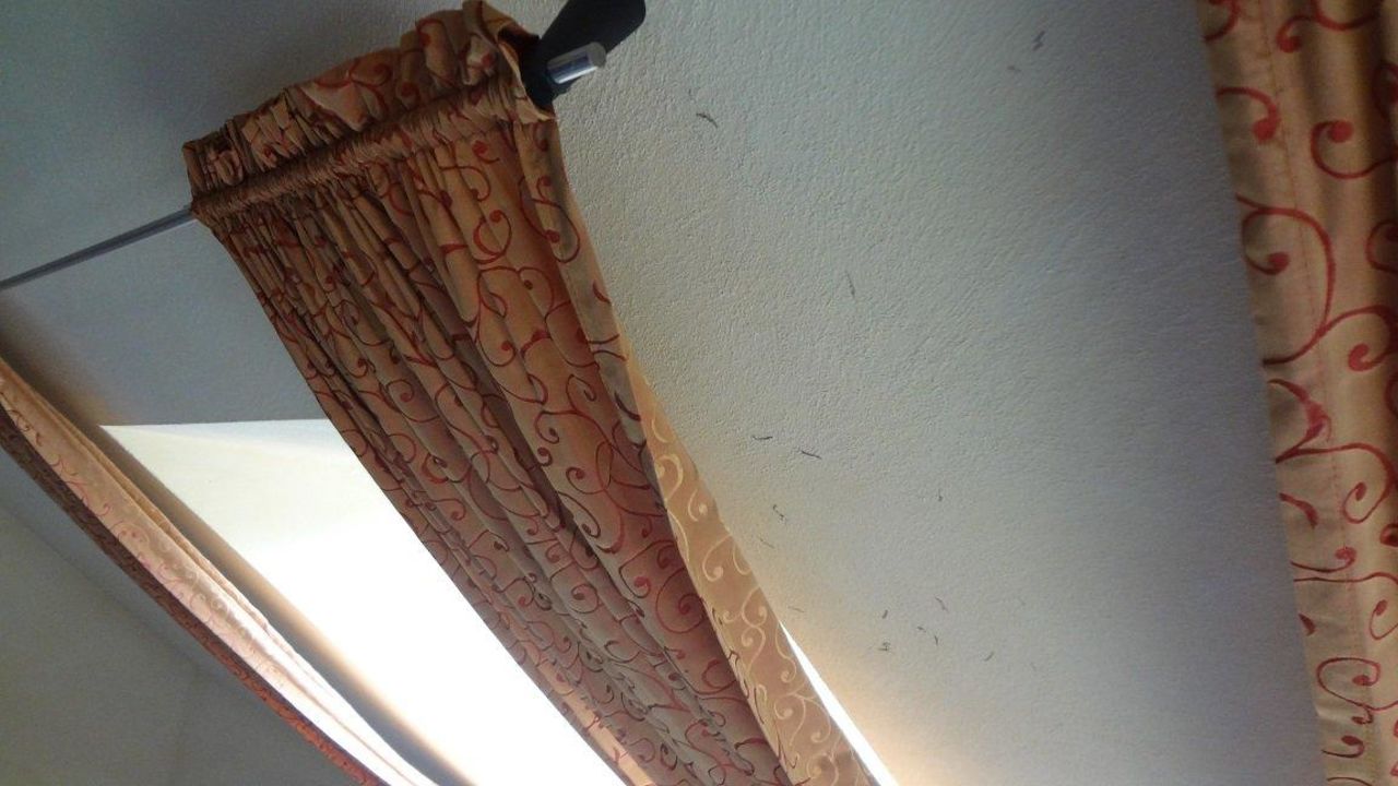 "Undefinierbare Ablagerungen an den Wänden" Kur- und Gesundheitshotel