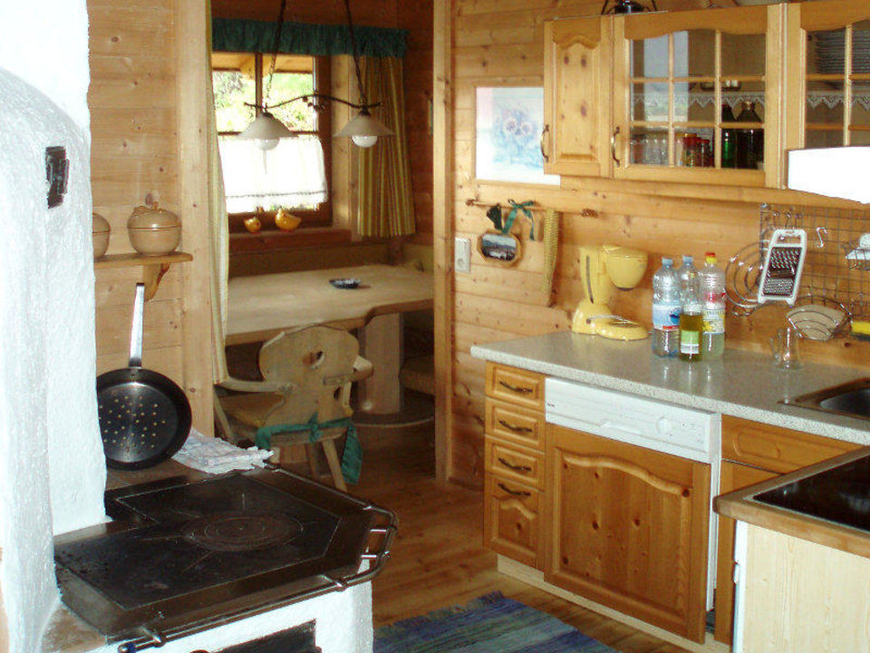 Kuche Wasserfallhutte Kufstein Ferienhaus Wasserfallhutte Kufstein Kufstein Holidaycheck Tirol Osterreich