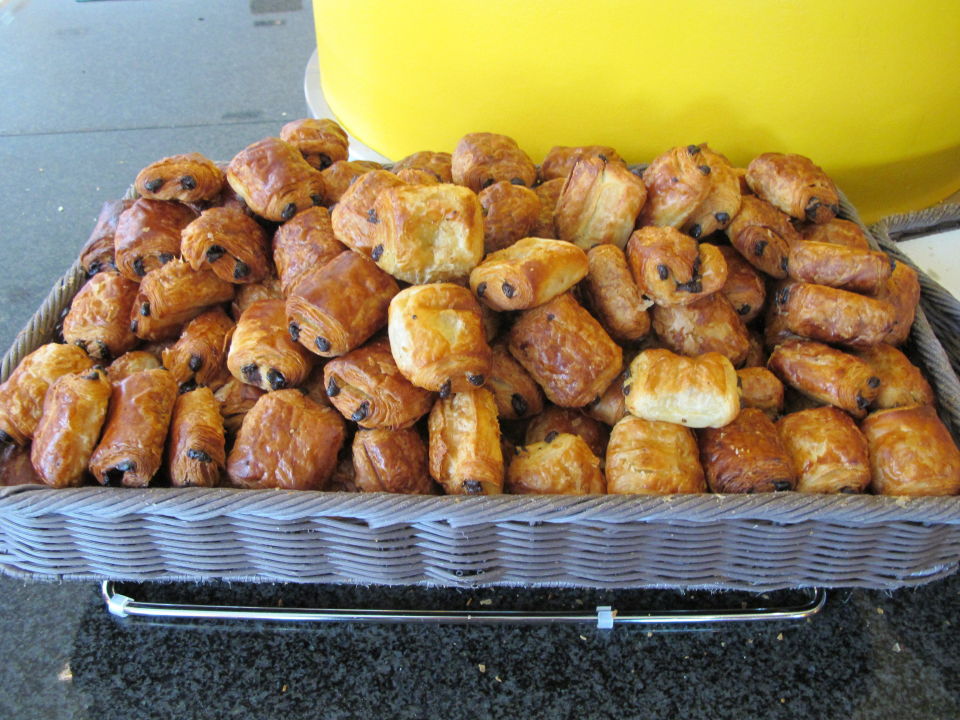 "Croissant mit Schokostreifen" Vienna House Magic Circus at Disneyland