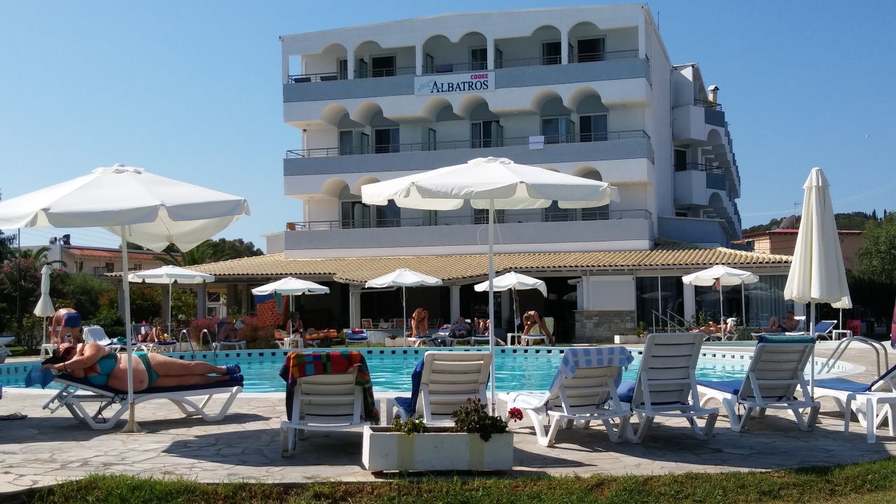  Pool  Hotel COOEE Albatros  Moraitika      HolidayCheck  Korfu
