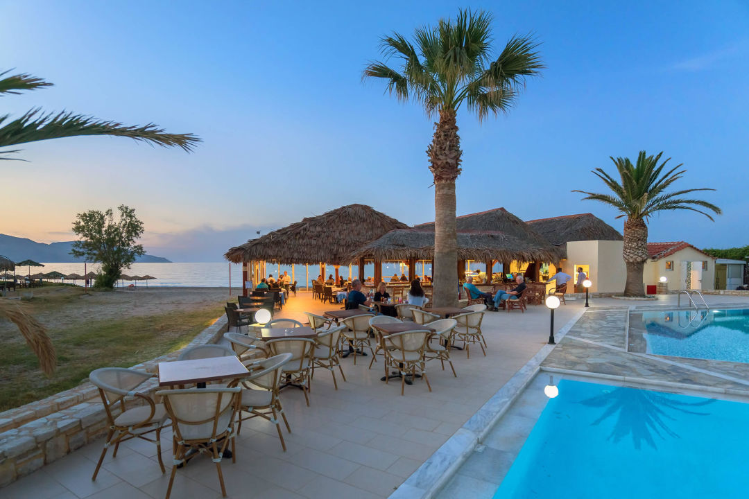 "Pool Bar" Happy Days Beach Hotel • HolidayCheck (Kreta